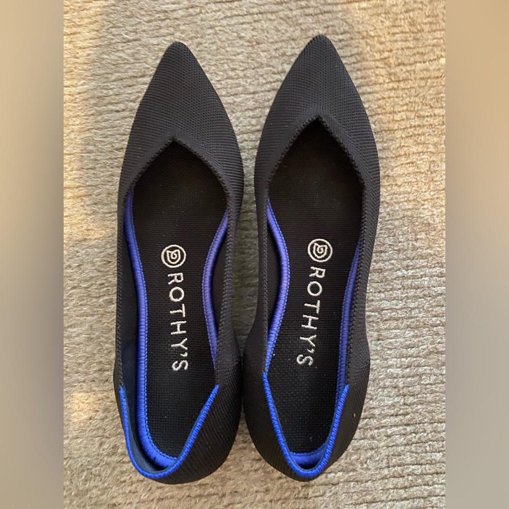 Black Rothy’s flat size 7.5
